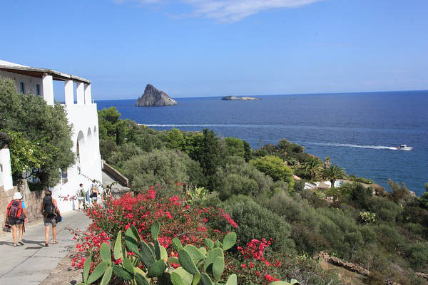 Trekking Panarea